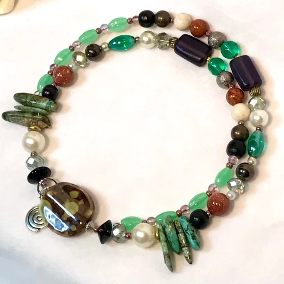 Handmade Necklace with Vintage and Modern Elements  (N02-7H) - Picture 2 of 6